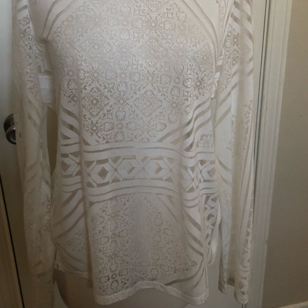 Laundry lace top XL, cream color. Elegant looking New with tag